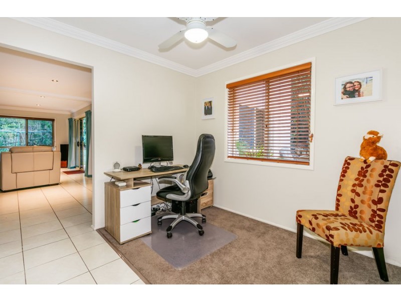 69 Nandala Drive, Tanah Merah QLD 4128