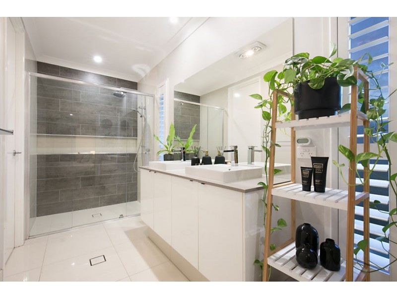 55 Green Trees Drive, Cornubia QLD 4130