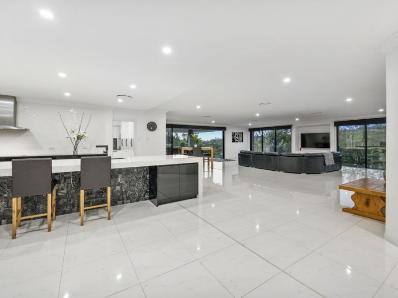 17 Gyles Crt, Cornubia QLD 4130