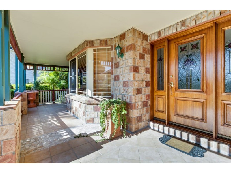 6 Harlech Court, Cornubia QLD 4130