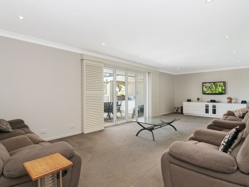 4 Abang Avenue, Tanah Merah QLD 4128