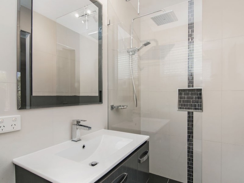 4 Abang Avenue, Tanah Merah QLD 4128