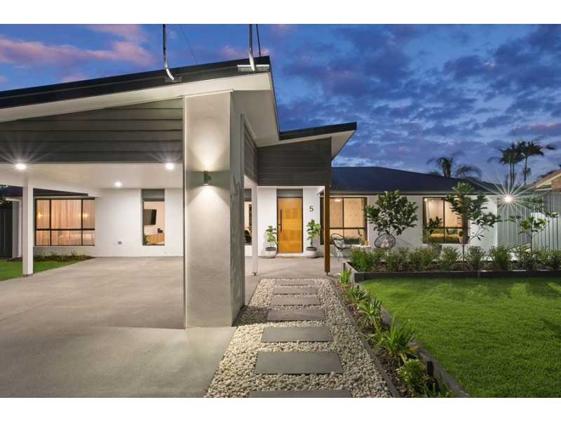 5 Misty Court, Cornubia QLD 4130
