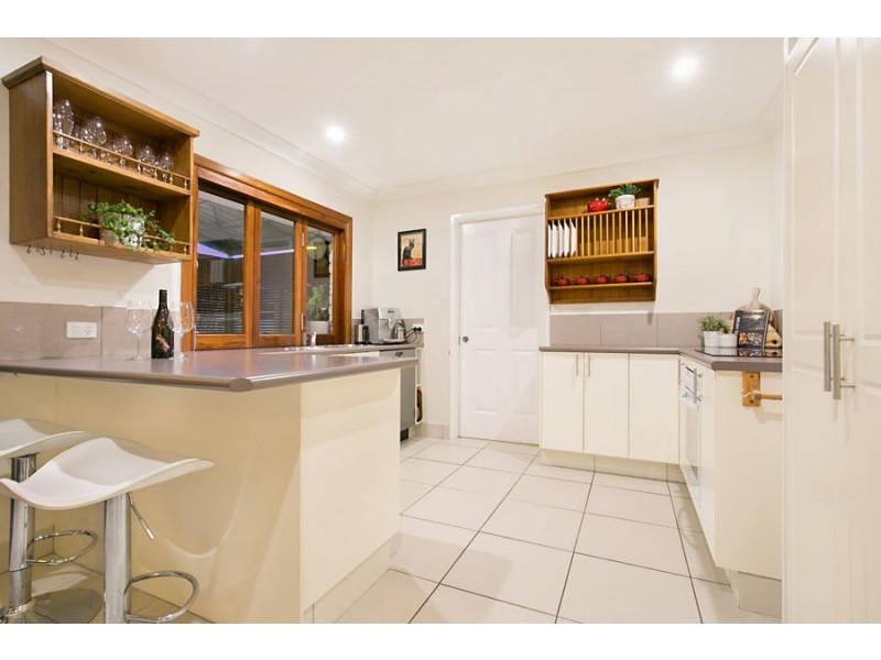 18 Milperra Road, Rochedale South QLD 4123