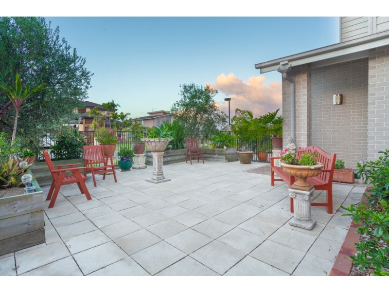 22a Long Island Drive, Windaroo QLD 4207