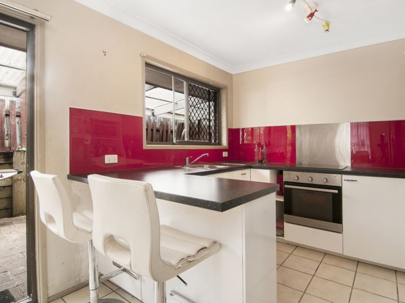 18 Willoughby Crescent, Springwood QLD 4127