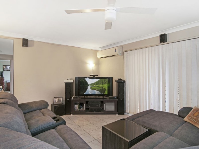 18 Willoughby Crescent, Springwood QLD 4127