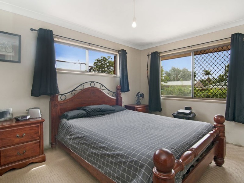 18 Willoughby Crescent, Springwood QLD 4127