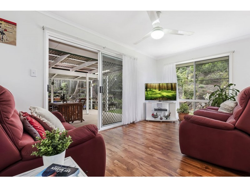 9 Trusan Place, Tanah Merah QLD 4128