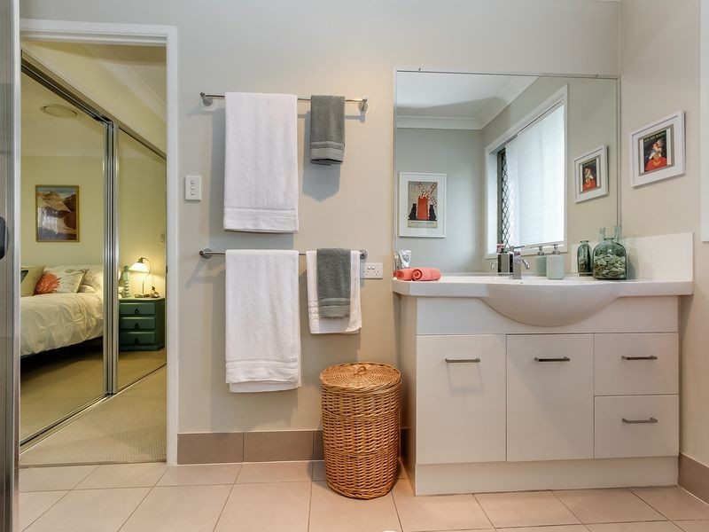 26 Azalea Avenue, Daisy Hill QLD 4127