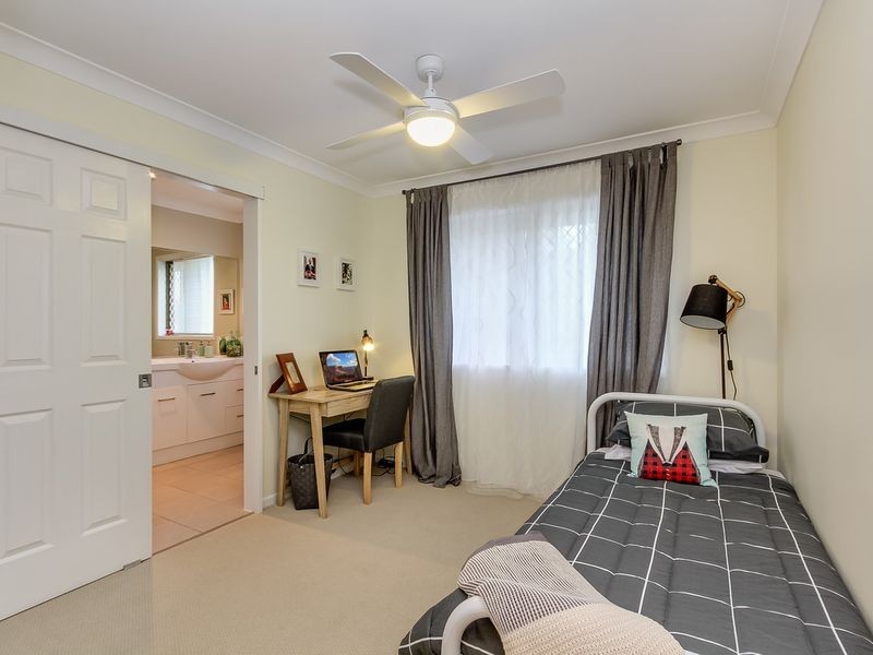 26 Azalea Avenue, Daisy Hill QLD 4127