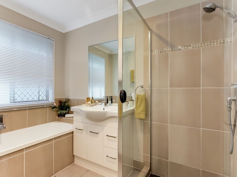 26 Azalea Avenue, Daisy Hill QLD 4127