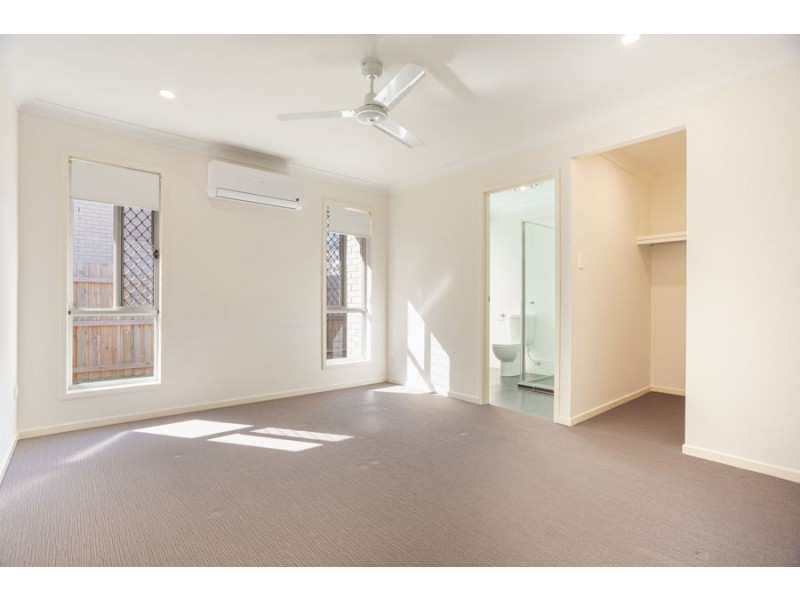 10 Scotland Crescent, Cornubia QLD 4130