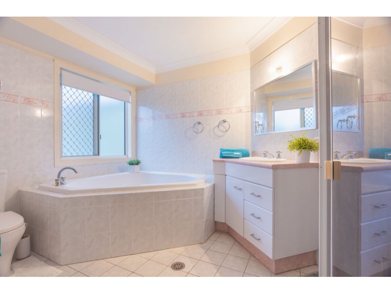 1/3 Ronald Street, Shailer Park QLD 4128