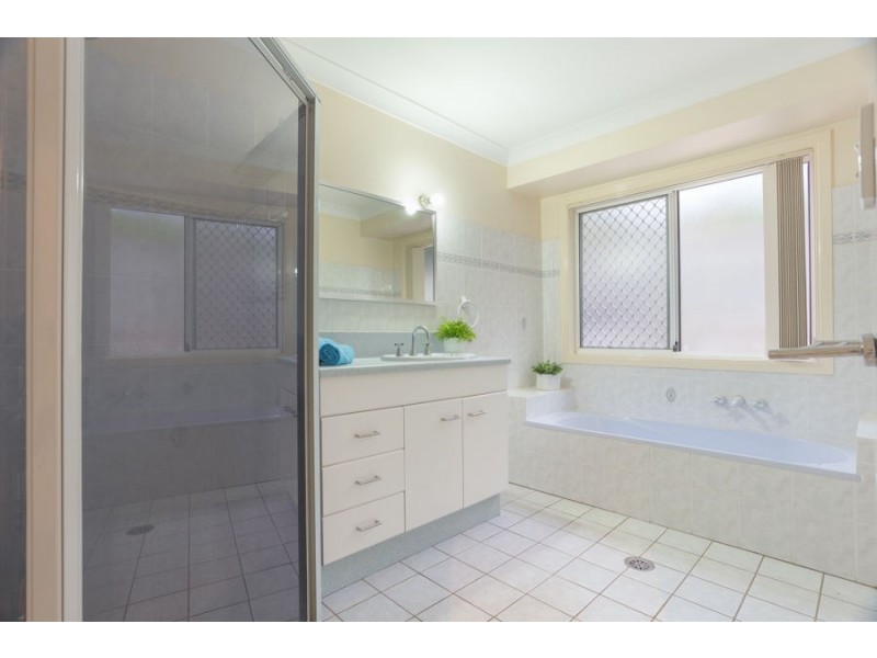 1/3 Ronald Street, Shailer Park QLD 4128