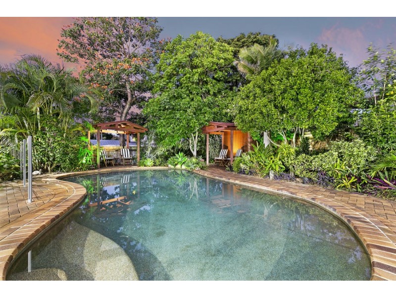 6 Labrador Court, Shailer Park QLD 4128