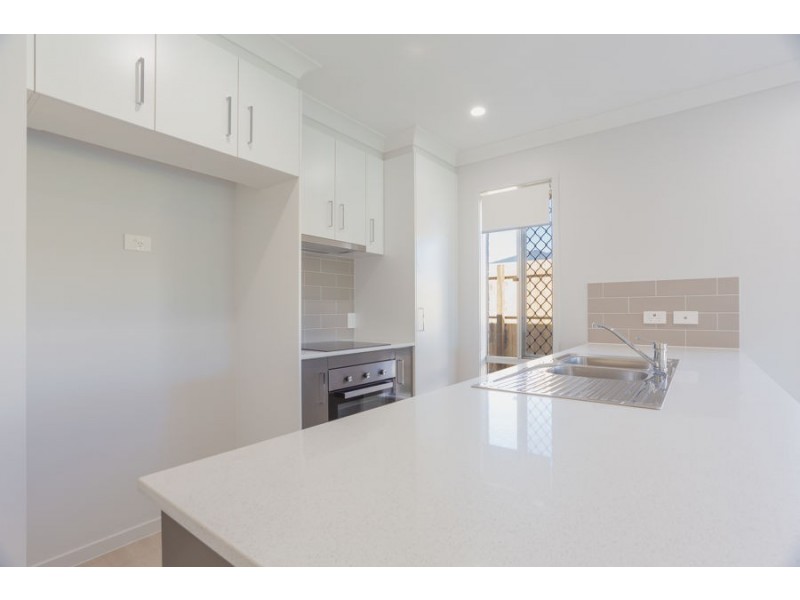 1/11 Splendour Circuit, Yarrabilba QLD 4207