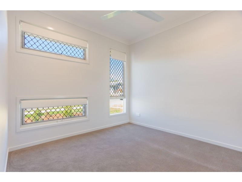 1/11 Splendour Circuit, Yarrabilba QLD 4207