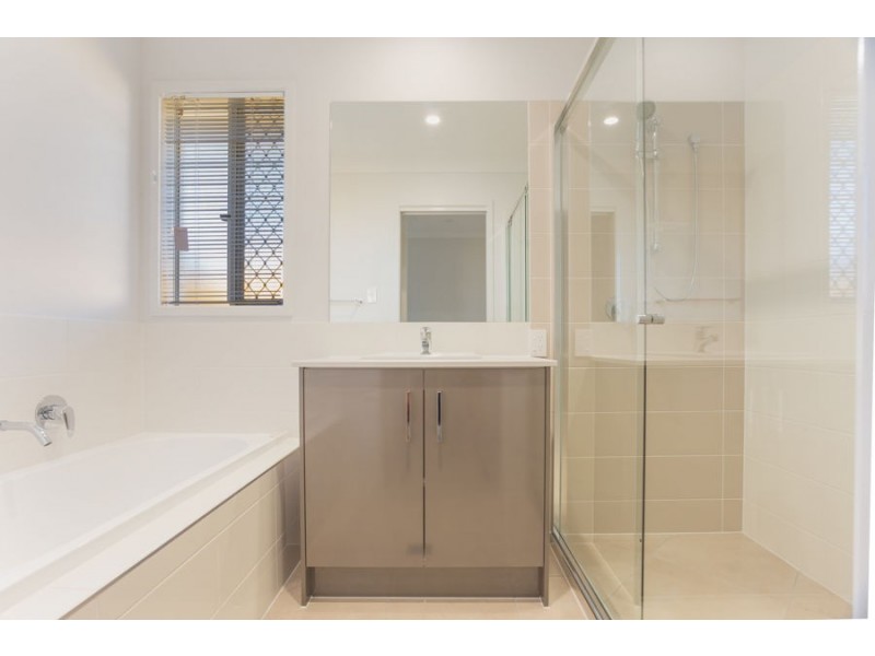 1/11 Splendour Circuit, Yarrabilba QLD 4207