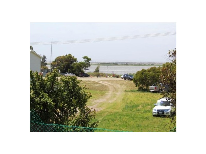 48 Sidney Parade, Hindmarsh Island SA 5214