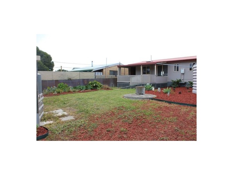 48 Sidney Parade, Hindmarsh Island SA 5214