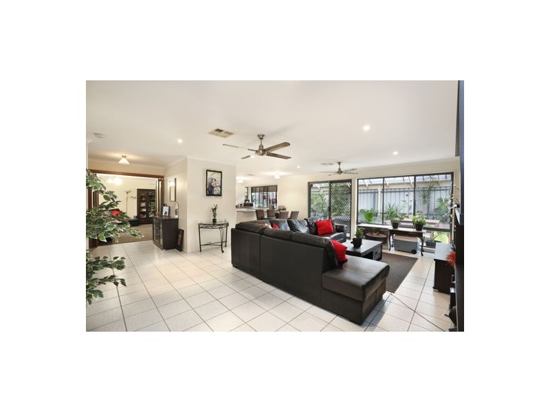 276 Pimpala Road, Woodcroft SA 5162