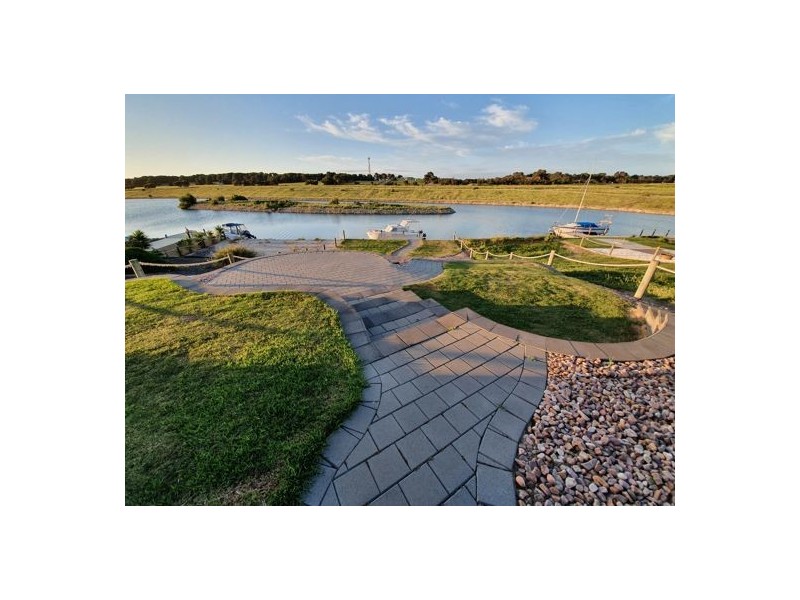 64 Blanche Parade, Hindmarsh Island SA 5214