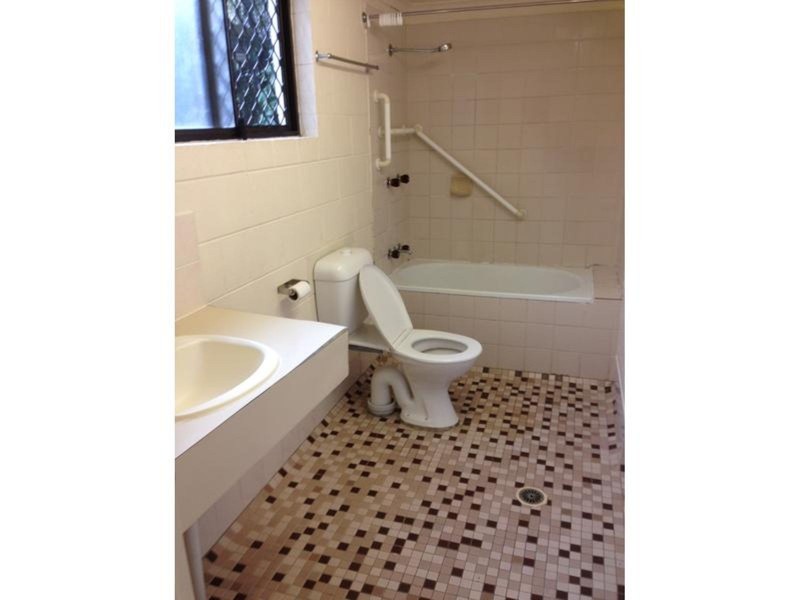 5/215 McLeod Street, Cairns North QLD 4870