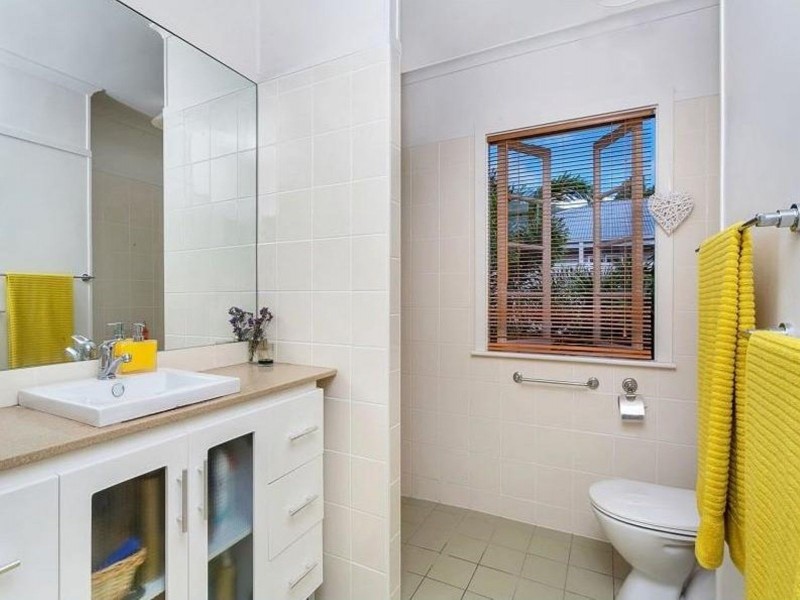 25 Cavendish Street, Earlville QLD 4870