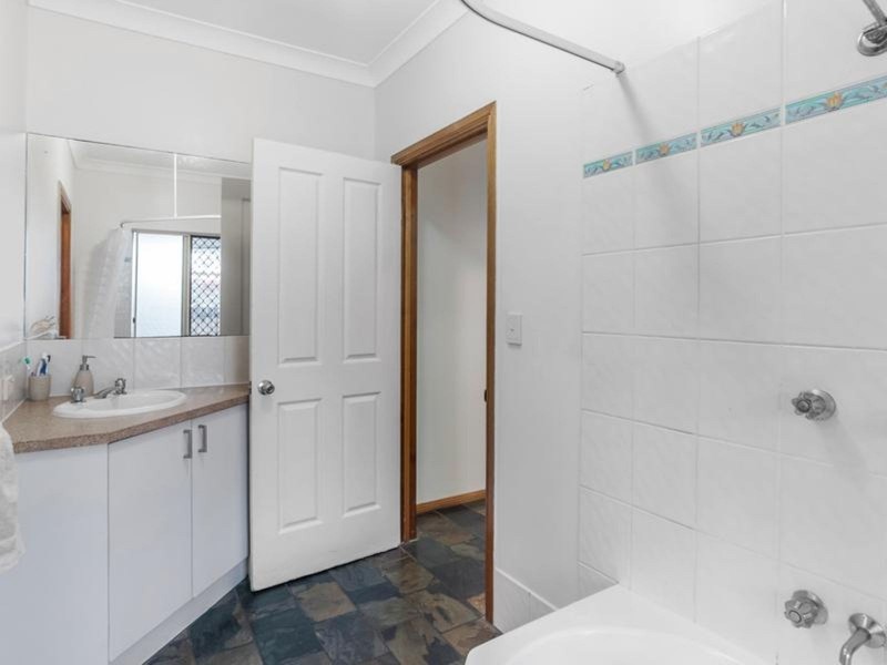 53 Boyce Street, Bentley Park QLD 4869