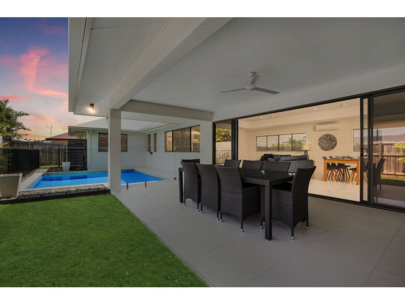 17 Castleton Entrance, Smithfield QLD 4878