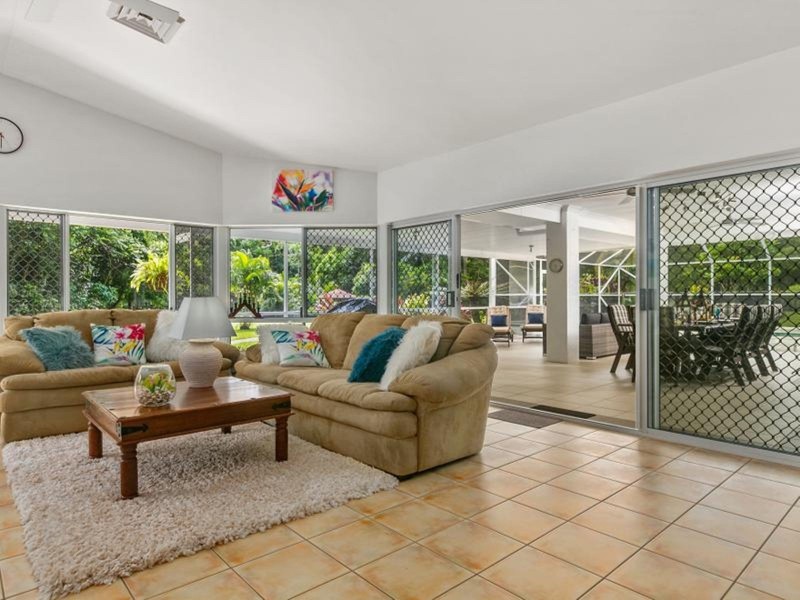 19 Stream Avenue, Kewarra Beach QLD 4879