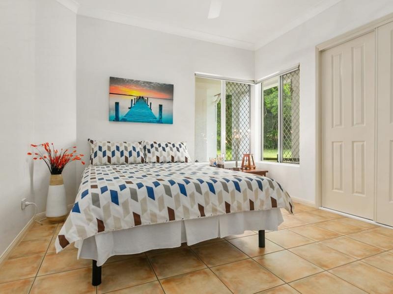 19 Stream Avenue, Kewarra Beach QLD 4879