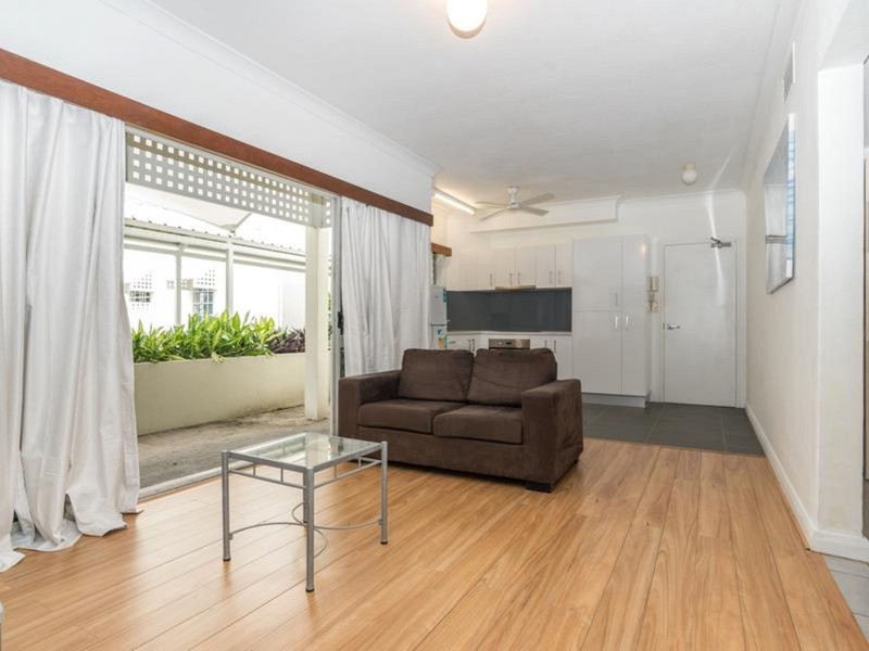 4/14 Upward Street, Cairns North QLD 4870