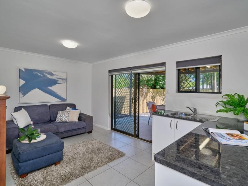 7 Hobson Drive, Brinsmead QLD 4870