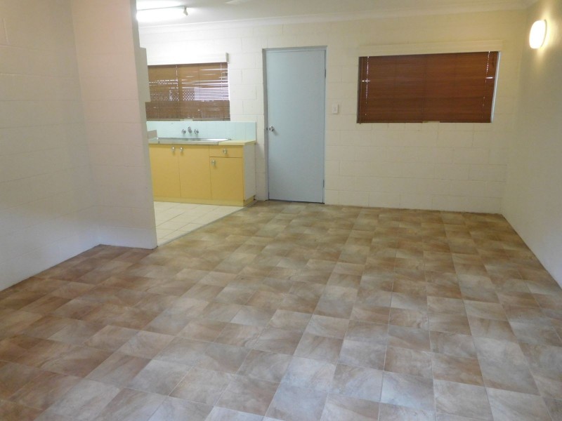 1/230 Grafton Street, Cairns North QLD 4870