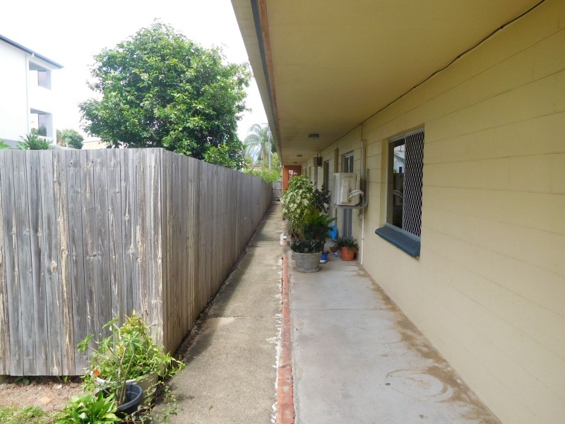 1/230 Grafton Street, Cairns North QLD 4870