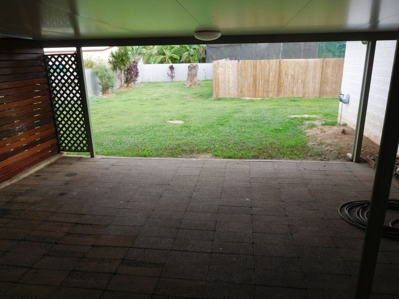 10 Frangipanni Street, White Rock QLD 4868