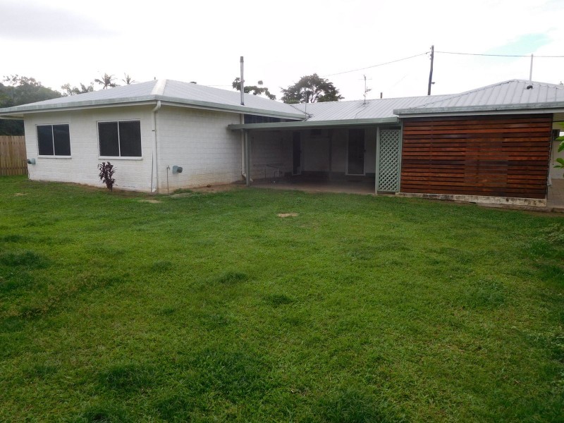 10 Frangipanni Street, White Rock QLD 4868