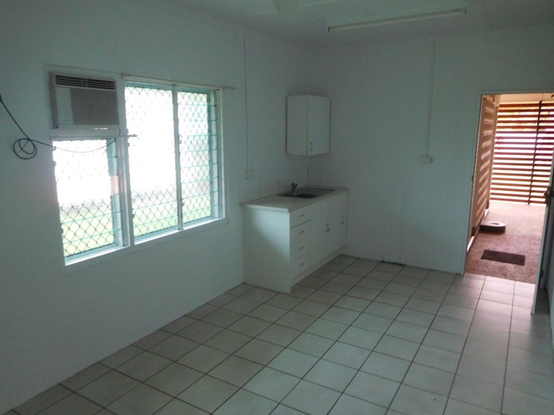 10 Frangipanni Street, White Rock QLD 4868