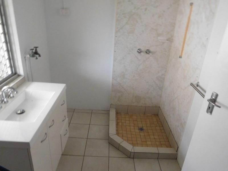 10 Frangipanni Street, White Rock QLD 4868