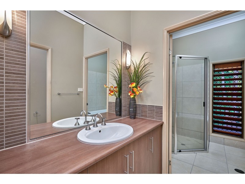 49 The Peak Road, Brinsmead QLD 4870