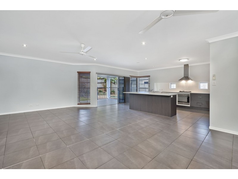 21 Ashwood Circuit, Smithfield QLD 4878