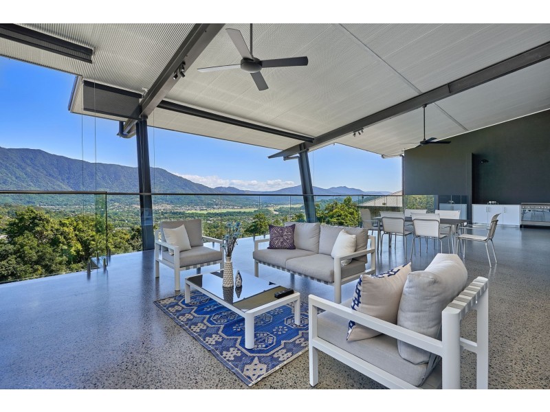 7-9 The Peak Road, Brinsmead QLD 4870