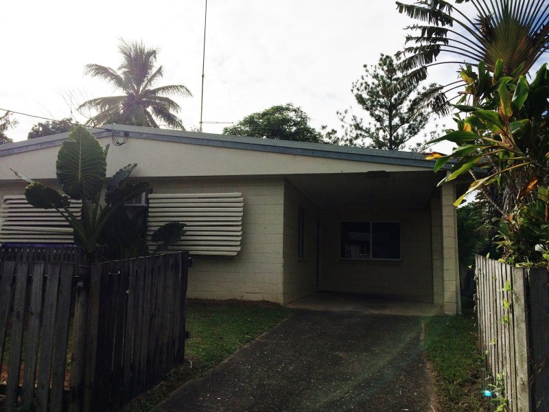 2/104 Mayers Street, Manunda QLD 4870