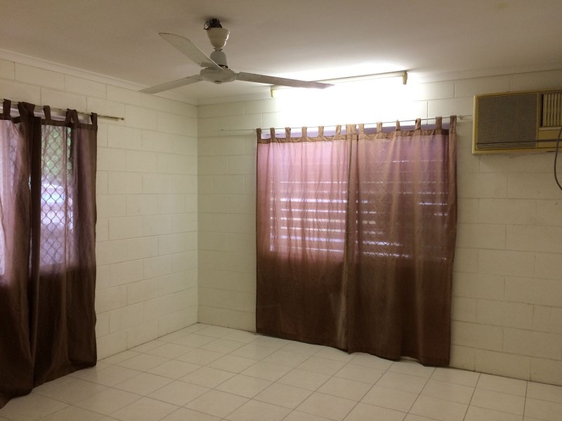 2/104 Mayers Street, Manunda QLD 4870