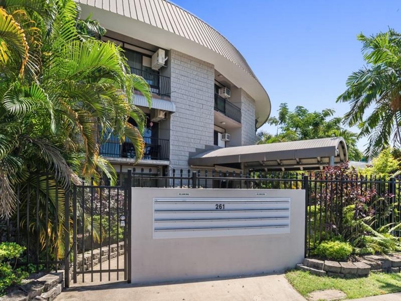 32/261 Sheridan Street, Cairns North QLD 4870