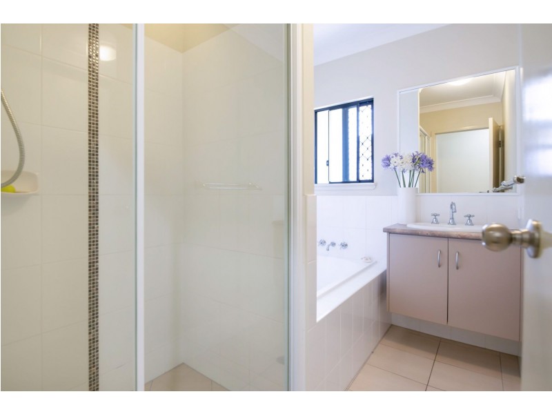 1/4 Michelia Street, Palm Cove QLD 4879