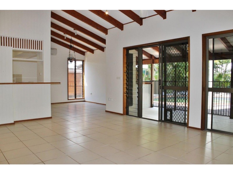 5 Upolu Esplanade, Clifton Beach QLD 4879
