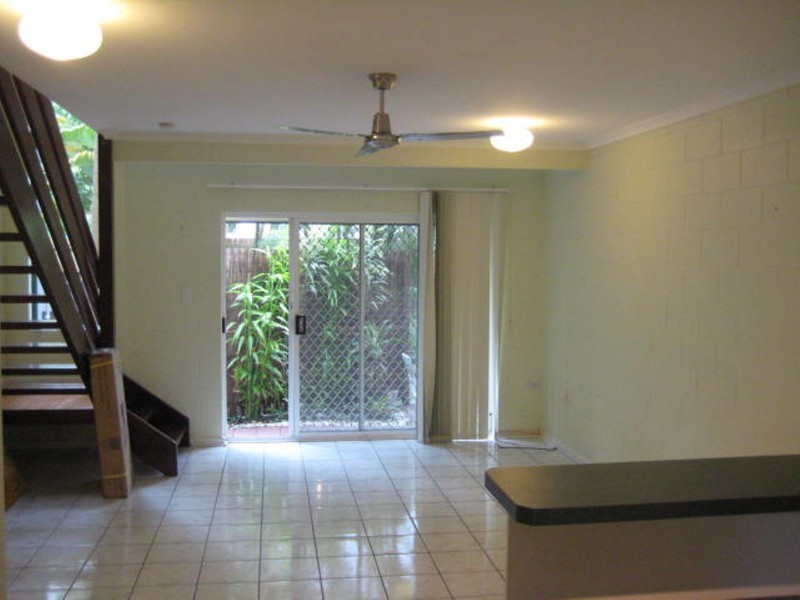 7/126 Pease Street, Manoora QLD 4870